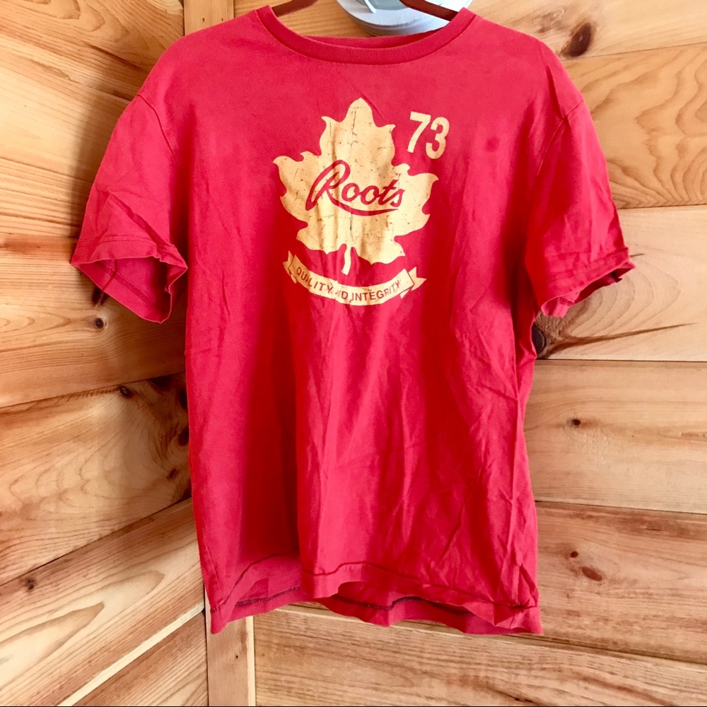 🥳$15 SALE🥳 RED AND YELLOW ROOTS GRAPHIC TEE